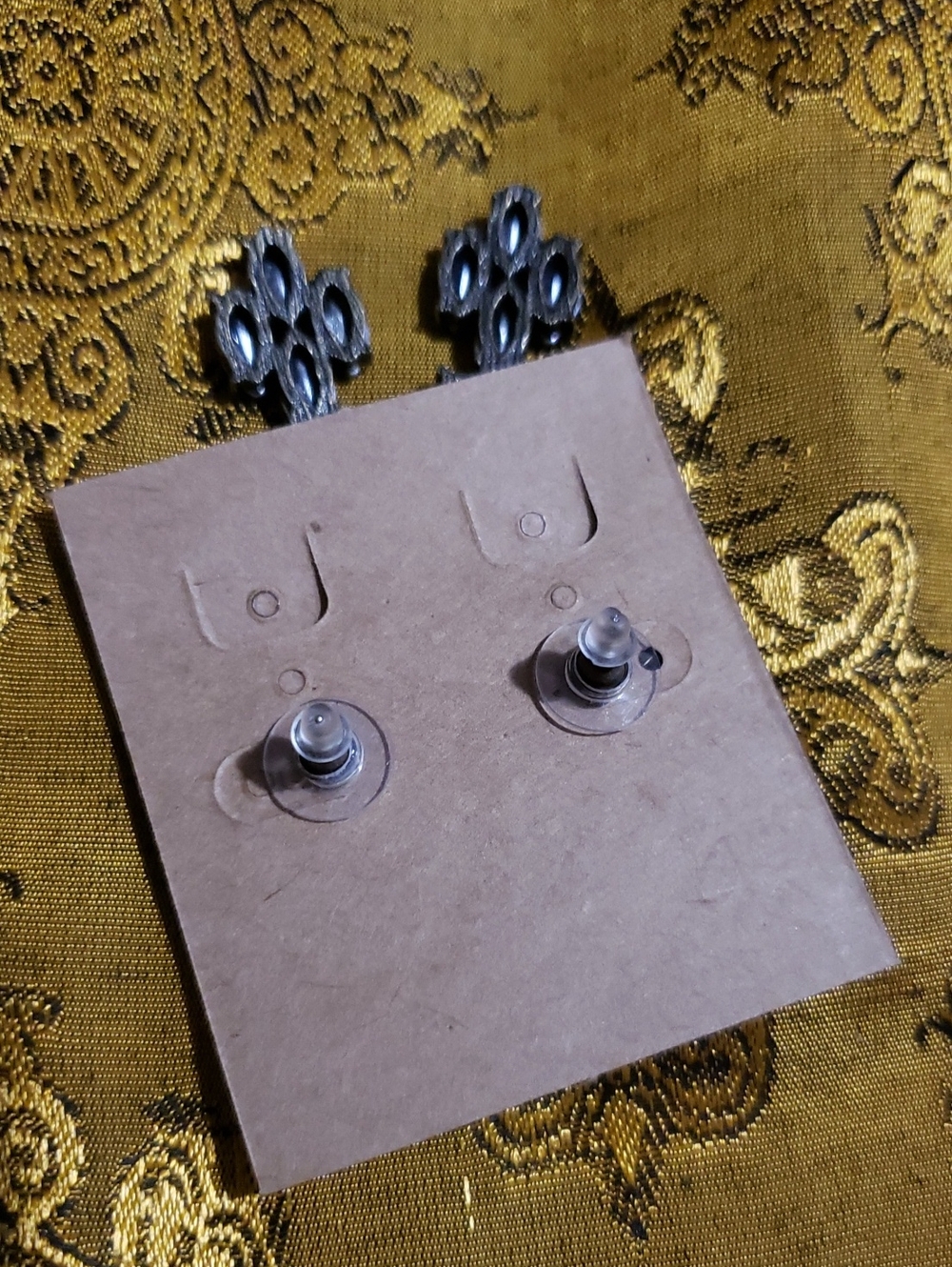 NWT-Olive Green Crystal Hoop Drop Earrings - Women Jewelry Plunder - Picture 3 of 4